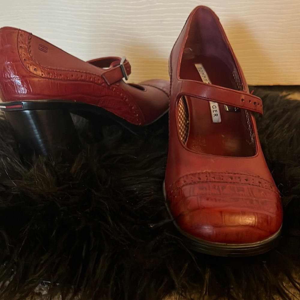Vintage Tommy Hilfiger oxfords